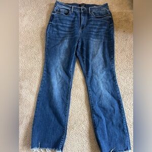 Judy Blue boot cut Women’s size 14W raw edge jeans.